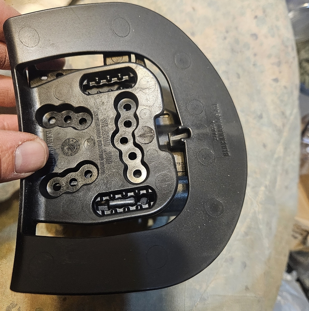 Blackhawk RH Standard Concealment Holster Springfield XD/XDM - Picture 2 of 9